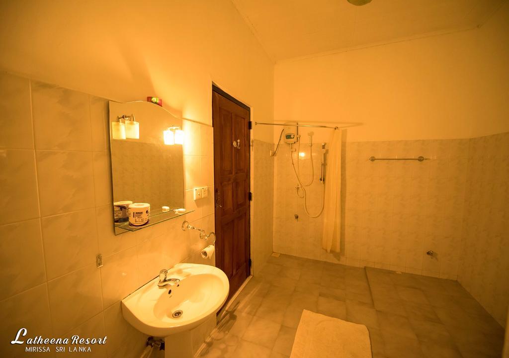 Latheena Resort เวลิกามา ภายนอก รูปภาพ